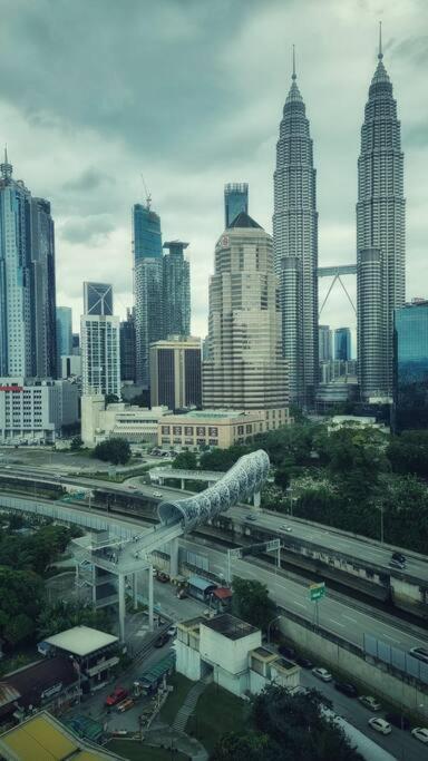 King Studio Suite Legasi Kampung Bharu View Klcc Kuala Lumpur Exterior photo